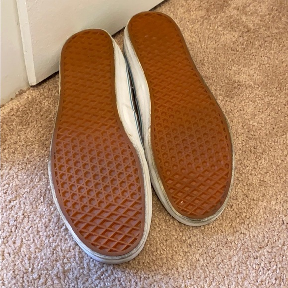 Men’s Vans - Picture 4 of 5